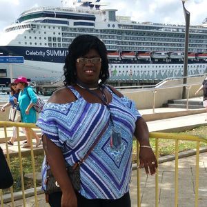 Meet your Posher, Kenesha